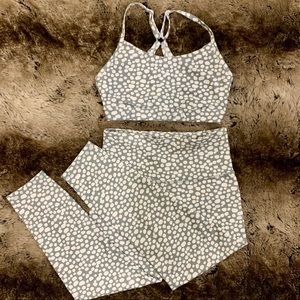 ELLIE Sports Bra & Legging Set